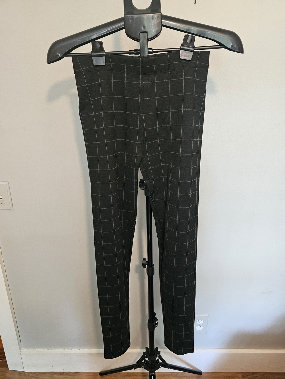 Ann Taylor Women's Black Windowpane Dress Trousers